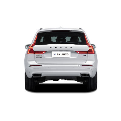 فولفو XC60 هايبرد سيارة دفع رباعي كهربائية بالكامل 2.0T 310HP L4 4WD للعائلات للسفر