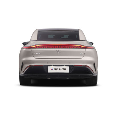 سيارات السيدان الكهربائية IMMotors L7 AWD مساحة كبيرة راحة فاخرة للعائلات