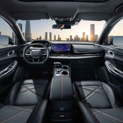 4 أبواب 5 مقاعد تشانجان CS55 PLUS 2023 إصدار الحوت الأزرق 1.5T DCT بنزين
