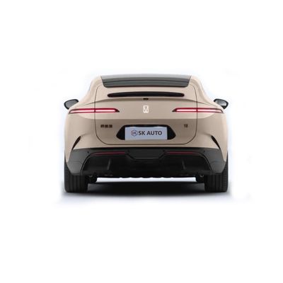 سيارة اوتار 12 سيدان 2WD 4WD اوتار 12 الكهربائية من تشانغان 2025 الكهربائية النقية 755km Long Range