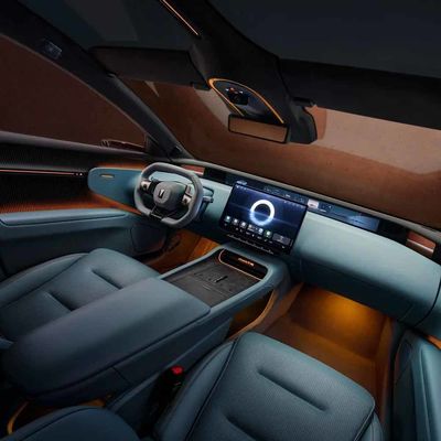 تم إطلاق 700 كيلومتر من السيارات الكهربائية النقية ذات المحرك المغناطيسي الدائم Avatr12