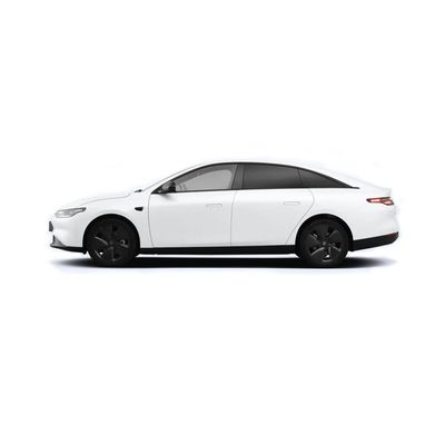 500KM Leapmotor C01 سيارات السيدان الكهربائية ذات الدفع بالعجلتين 4 أبواب و 5 مقاعد مع فتحة سقف بانورامية