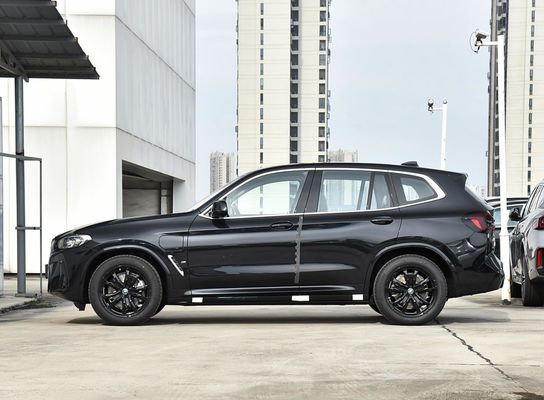 2024 بي ام دبليو iX3 الليموزين الكهربائي النقي RWD 530km الطاقة الجديدة 0km سيارات الدفع الرباعي