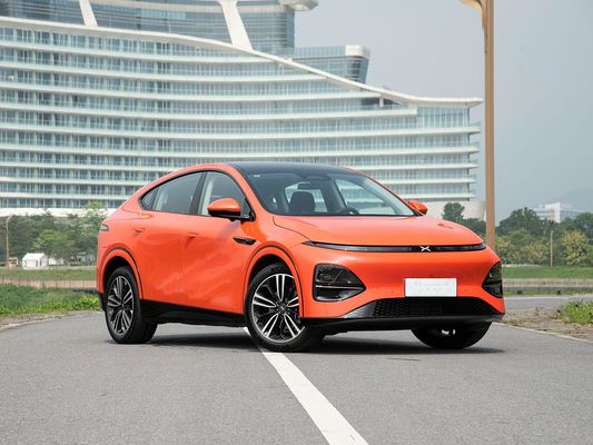 2025 Xpeng G6 القوي مع سعة بطارية 68.5/80.8 كيلوواط في الساعة و 0.2 ساعة وقت شحن سريع مع مدى طويل