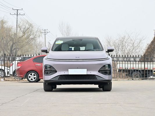 2025 سيارة ليموزين كهربائية نظيفة سيارة كهربائية من سلسلة جي وقت شحن سريع 0.2 ساعة لنقلك الفاخر مع سقف شمسي
