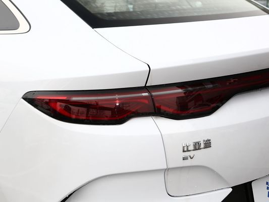 2025 BYD سيارة كهربائية Qin L EV متعدد الروابط تعليق مستقل شحن سريع نموذج جديد للبيع الساخن مع سقف الشمس