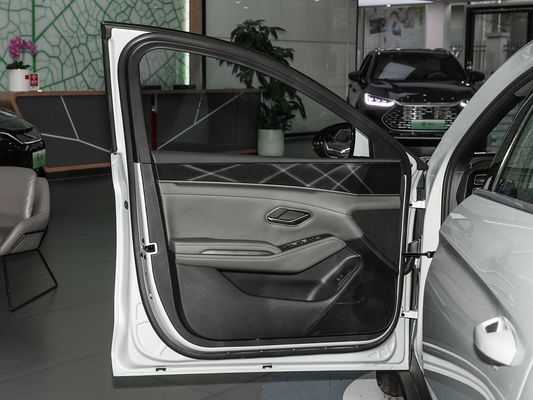 2025 BYD سيارة كهربائية Qin L EV متعدد الروابط تعليق مستقل شحن سريع نموذج جديد للبيع الساخن مع سقف الشمس