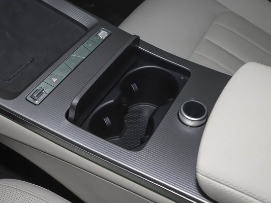 2025 سيارة كهربائية قوية من طراز هان L BYD مع طاقة أقصى 500 كيلوواط ومرحلة جلدية 1000 فولت شحن سريع عالي الجهد