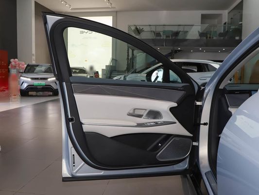 2025 سيارة كهربائية قوية من طراز هان L BYD مع طاقة أقصى 500 كيلوواط ومرحلة جلدية 1000 فولت شحن سريع عالي الجهد