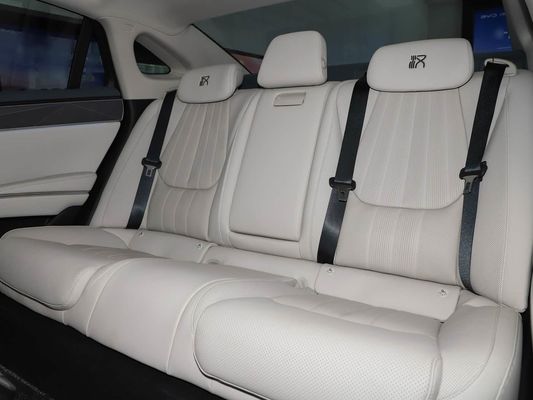 2025 سيارة كهربائية قوية من طراز هان L BYD مع طاقة أقصى 500 كيلوواط ومرحلة جلدية 1000 فولت شحن سريع عالي الجهد