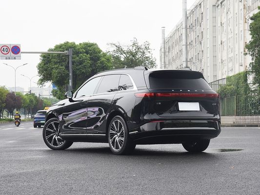 2025 Xpeng G9 سيارات الدفع الرباعي الكهربائية الكاملة 93.1kWh سعة البطارية 423kW أقصى طاقة المحرك 680km مدى طويل وشحن سريع مع سقف شمسي