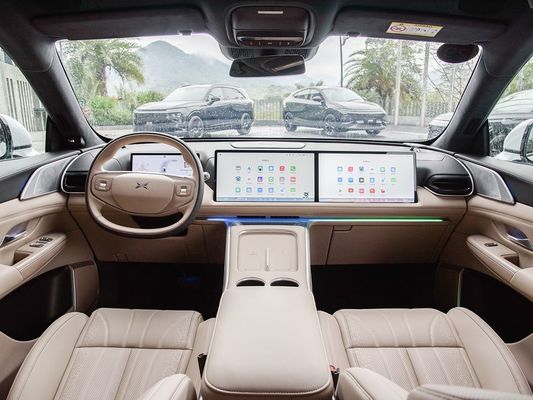اكبر تجربة قيادتك مع Xpeng G9 سيارة كهربائية شحن سريع أقصى عزم محرك 695N.m أقصى قوة محرك 423kW أقصى سرعة 200km / h