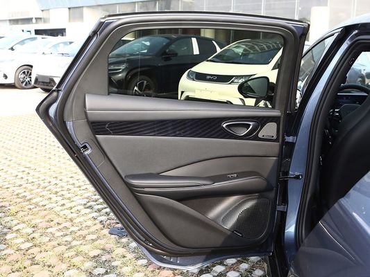 2025 BYD EV Car Seal AWD الأداء الطويل المدى 600 كيلومتر شحن سريع سيارة كهربائية أربع عجلات محرك سيارة كهربائية مع سقف شمسي