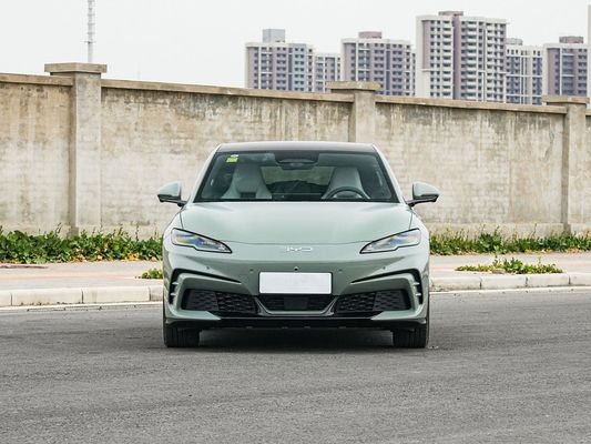 2025 BYD سيارة كهربائية مهرّب 06GT وقت شحن سريع 0.33 ساعة وأداء مدى طويل 550 كيلومتر بطارية كبيرة مع سقف شمسي للعائلة