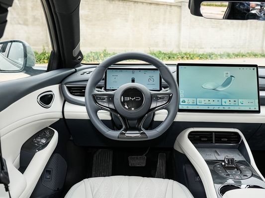 2025 BYD سيارة كهربائية مهرّب 06GT وقت شحن سريع 0.33 ساعة وأداء مدى طويل 550 كيلومتر بطارية كبيرة مع سقف شمسي للعائلة