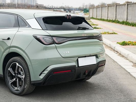 2025 BYD سيارة كهربائية مهرّب 06GT وقت شحن سريع 0.33 ساعة وأداء مدى طويل 550 كيلومتر بطارية كبيرة مع سقف شمسي للعائلة