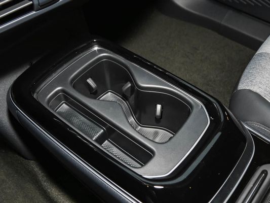 2025 فولكسفاجن سيارة كهربائية ID.4 شحن سريع سيارة مدى طويل 601km 80.4kWh بطارية مبيعات ساخنة نموذج جديد أداء جيد مع سقف شمسي