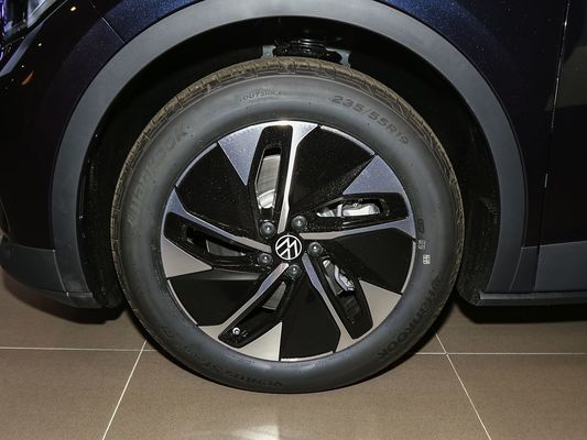 2025 فولكسفاجن سيارة كهربائية ID.4 شحن سريع سيارة مدى طويل 601km 80.4kWh بطارية مبيعات ساخنة نموذج جديد أداء جيد مع سقف شمسي