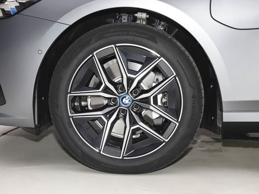2025 BMW I5 سيارة كهربائية فاخرة أداء جيد xDrive مدى طويل 651 كيلومتر شحن سريع EV نموذج جديد سيدان مع سقف الشمس BMW 5 Series